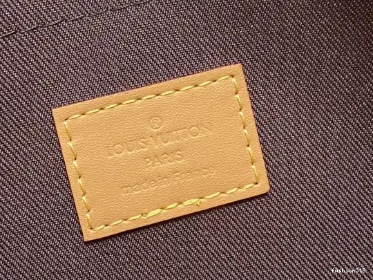 VOYAGE POCHETTE VUITTON SOUPLE-32*21*8CM LOUIS 0504